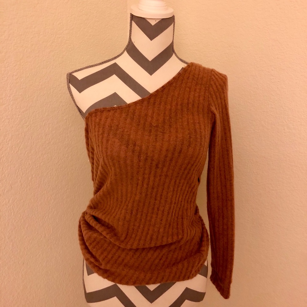 Janet One Shoulder Top